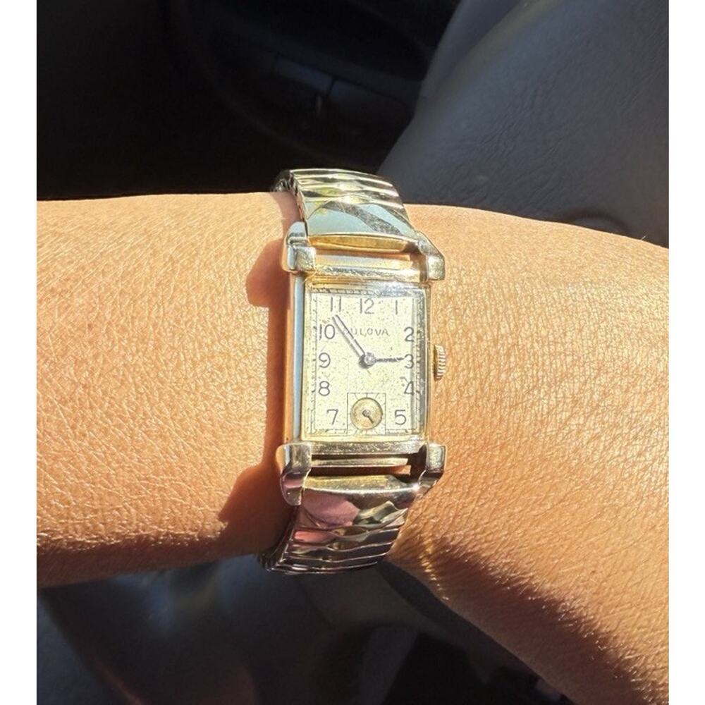 Bulova Hand Wind Wrist Watch 10K Gold Filled VTG 1965 With Second Hand